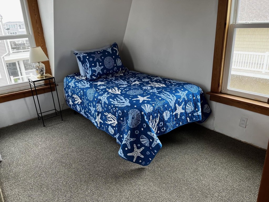 Salisbury, Massachusetts, 01952, United States, 4 Bedrooms Bedrooms, ,1.5 BathroomsBathrooms,Residential,Forsale,2010618