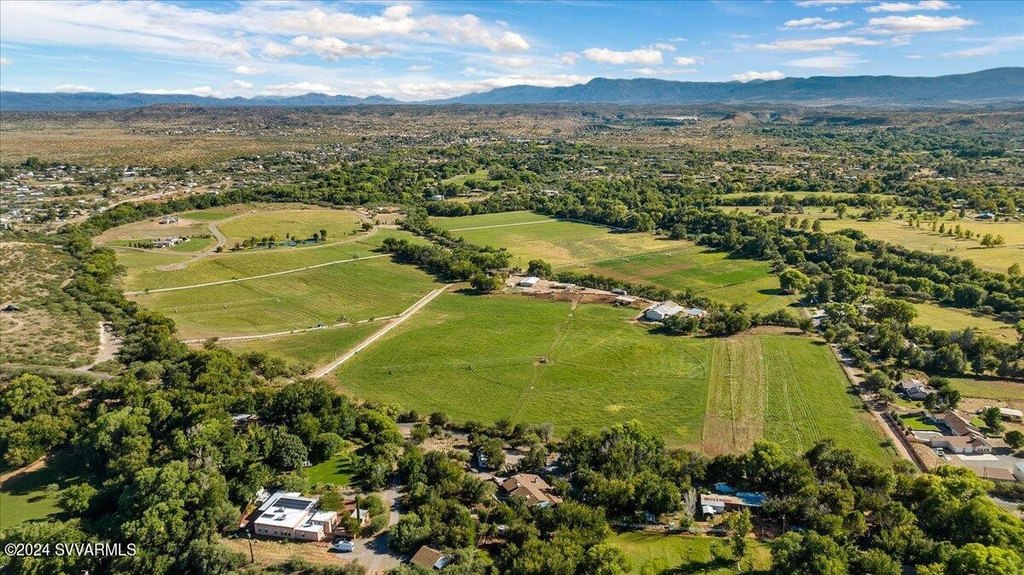 Cornville, Arizona, 86325, United States, 5 Bedrooms Bedrooms, ,2 BathroomsBathrooms,Residential,Forsale,1985622