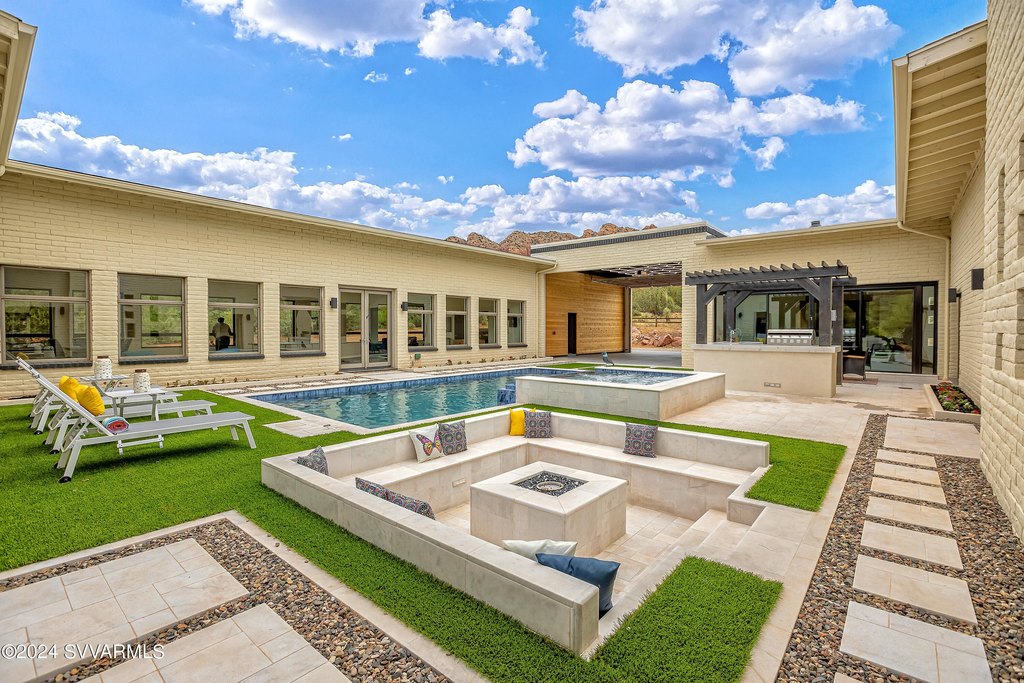 Sedona, Arizona, 86351, United States, 5 Bedrooms Bedrooms, ,5 BathroomsBathrooms,Residential,Forsale,1883876