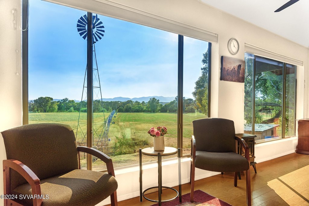 Cornville, Arizona, 86325, United States, 5 Bedrooms Bedrooms, ,2 BathroomsBathrooms,Residential,Forsale,1985622