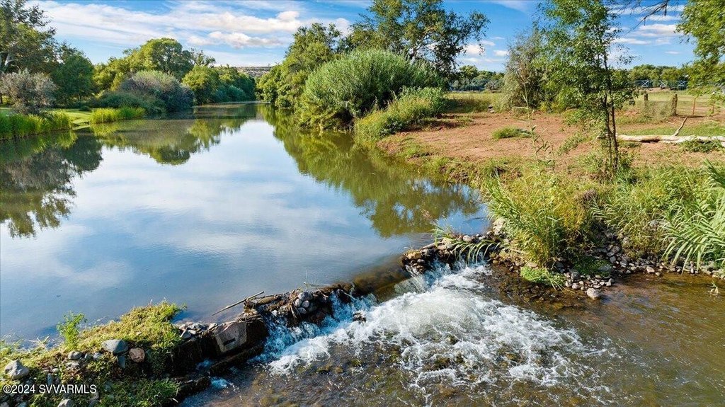 Cornville, Arizona, 86325, United States, 5 Bedrooms Bedrooms, ,2 BathroomsBathrooms,Residential,Forsale,1985622