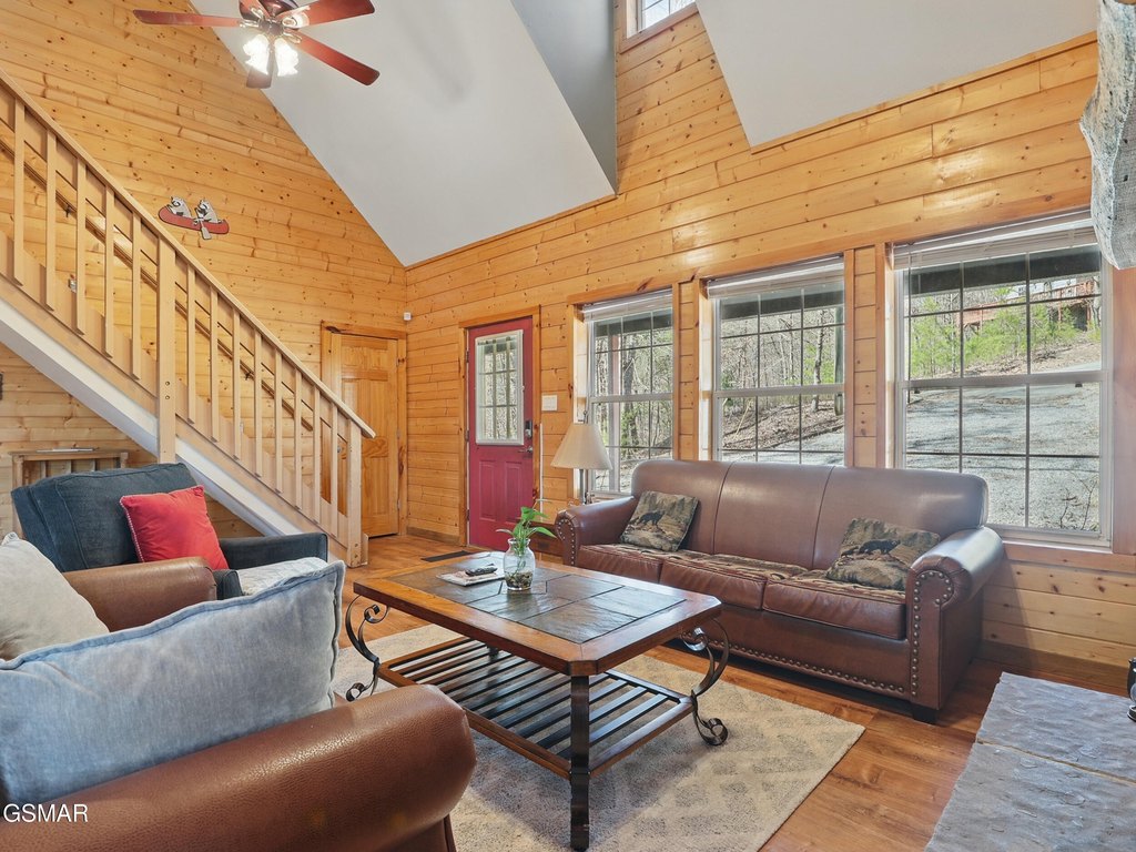 Sevierville, Tennessee, 37862, United States, 4 Bedrooms Bedrooms, ,4 BathroomsBathrooms,Residential,Forsale,1942455