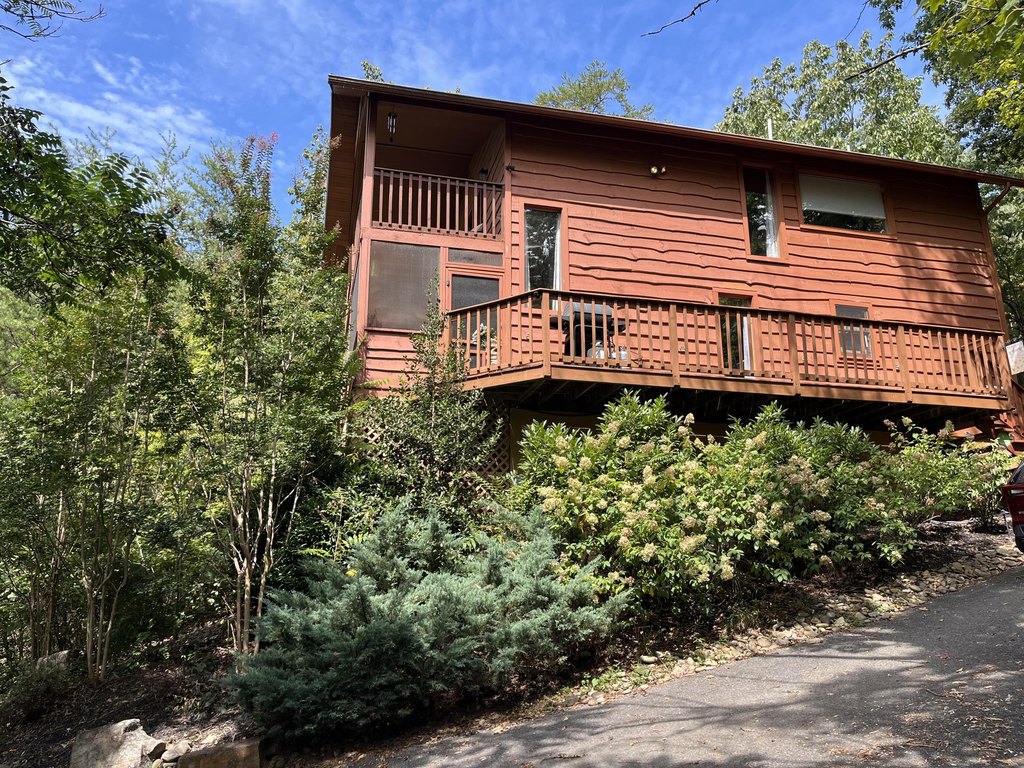 Sevierville, Tennessee, 37862, United States, 2 Bedrooms Bedrooms, ,2 BathroomsBathrooms,Residential,Forsale,1942448