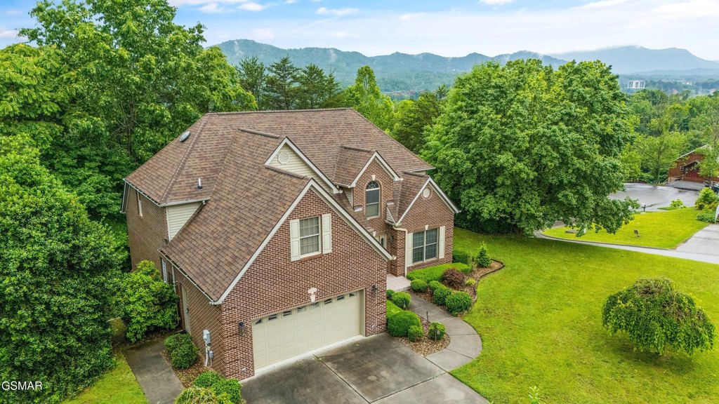 Pigeon Forge, Tennessee, 37863, United States, 4 Bedrooms Bedrooms, ,3.5 BathroomsBathrooms,Residential,Forsale,1893701