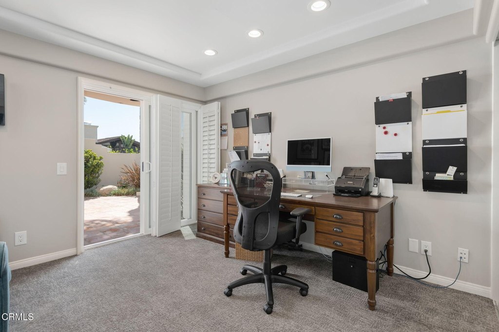Ventura, California, 93001, United States, 3 Bedrooms Bedrooms, ,3.5 BathroomsBathrooms,Residential,Forsale,1889051