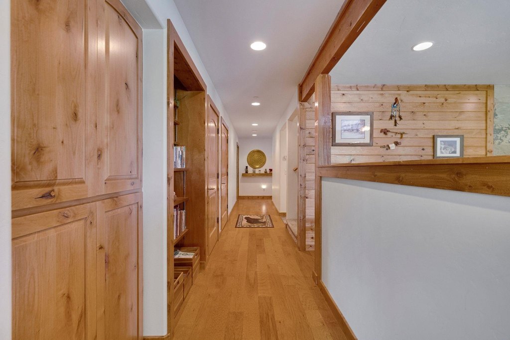 Lake Almanor, California, 96137, United States, 2 Bedrooms Bedrooms, ,2 BathroomsBathrooms,Residential,Forsale,1910295