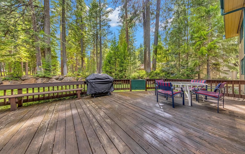 Lake Almanor West, California, 96020, United States, 3 Bedrooms Bedrooms, ,2 BathroomsBathrooms,Residential,Forsale,1993798