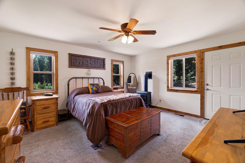Lake Almanor, California, 96137, United States, 2 Bedrooms Bedrooms, ,2 BathroomsBathrooms,Residential,Forsale,1910295