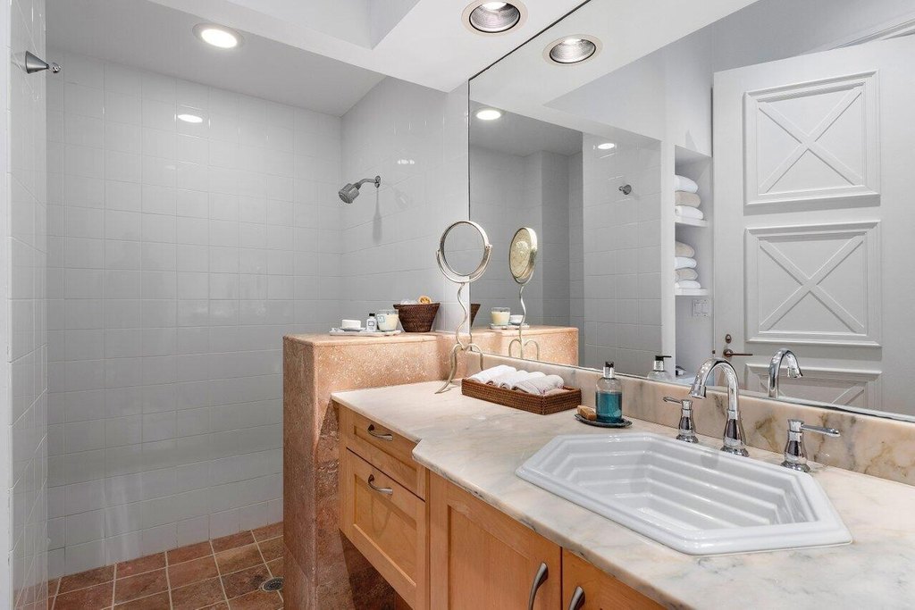 Delray Beach, Florida, 33483, United States, 5 Bedrooms Bedrooms, ,5.5 BathroomsBathrooms,Residential,Forsale,1952112