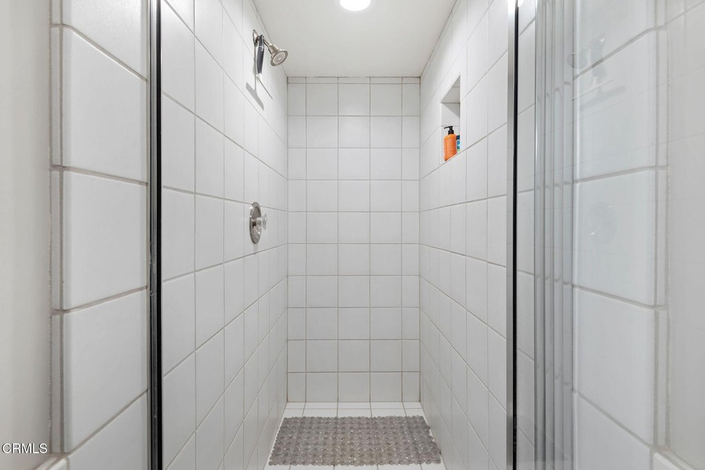 Ventura, California, 93001, United States, 3 Bedrooms Bedrooms, ,3.5 BathroomsBathrooms,Residential,Forsale,1889051