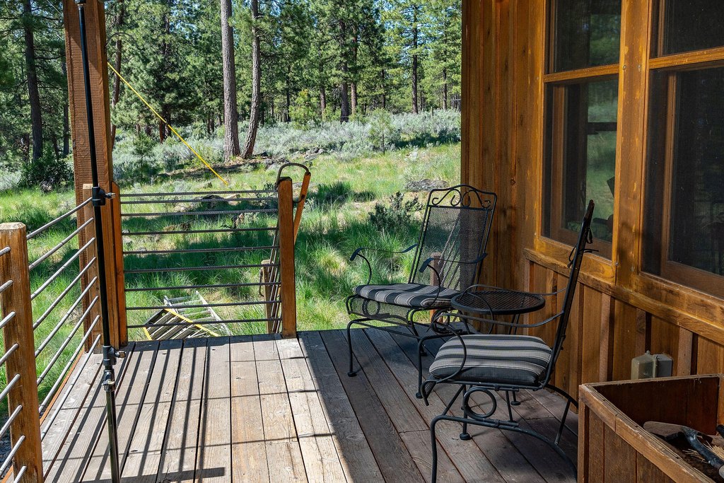 Chemult, Oregon, 97731, United States, 2 Bedrooms Bedrooms, ,2 BathroomsBathrooms,Residential,Forsale,1903167