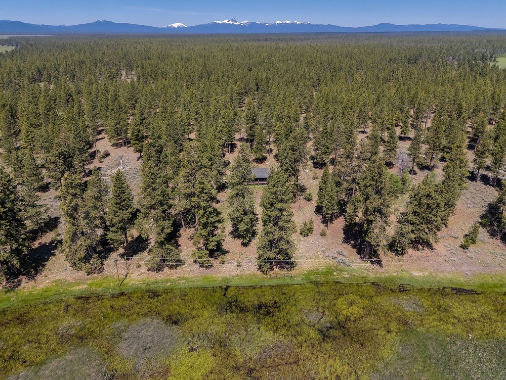 Chemult, Oregon, 97731, United States, 2 Bedrooms Bedrooms, ,2 BathroomsBathrooms,Residential,Forsale,1903167