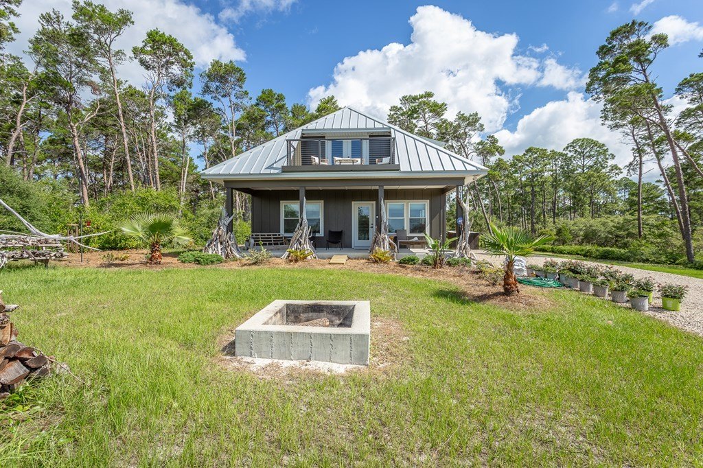 Eastpoint, Florida, 32328, United States, 2 Bedrooms Bedrooms, ,2 BathroomsBathrooms,Residential,Forsale,1946753