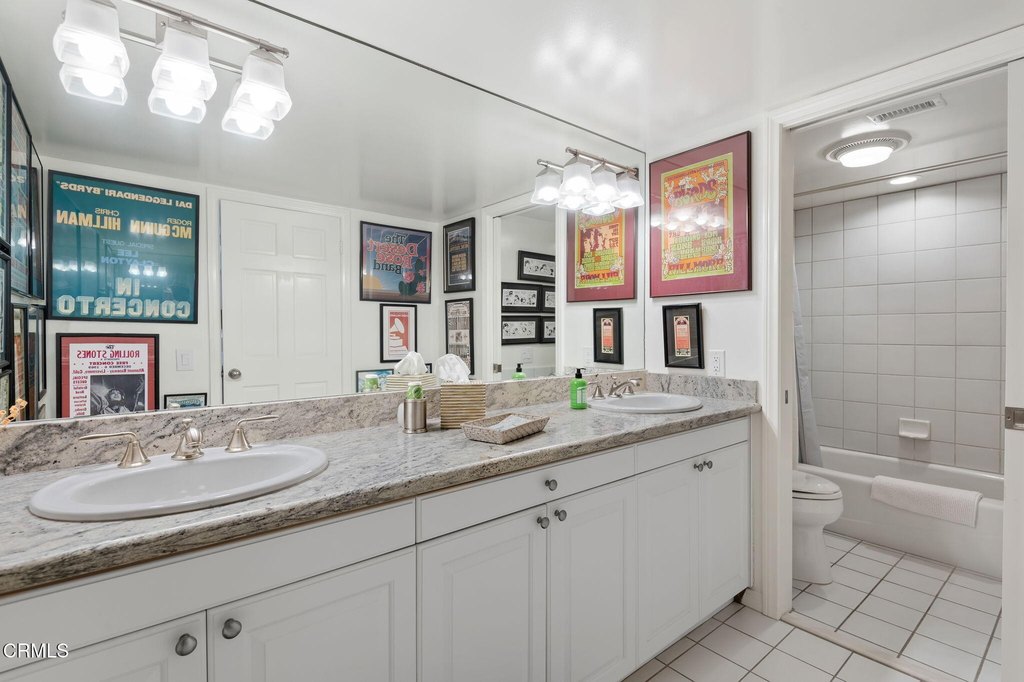 Ventura, California, 93001, United States, 3 Bedrooms Bedrooms, ,3.5 BathroomsBathrooms,Residential,Forsale,1889051