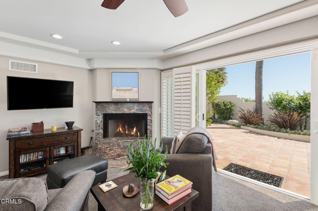 Ventura, California, 93001, United States, 3 Bedrooms Bedrooms, ,3.5 BathroomsBathrooms,Residential,Forsale,1889051