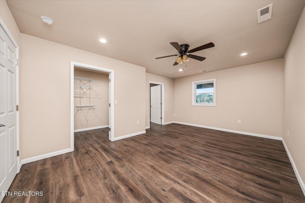 Oakdale, Tennessee, 37829, United States, 3 Bedrooms Bedrooms, ,2 BathroomsBathrooms,Residential,Forsale,1907862