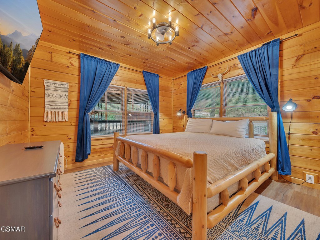 Sevierville, Tennessee, 37862, United States, 3 Bedrooms Bedrooms, ,3 BathroomsBathrooms,Residential,Forsale,1893739