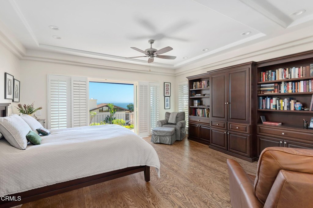 Ventura, California, 93001, United States, 3 Bedrooms Bedrooms, ,3.5 BathroomsBathrooms,Residential,Forsale,1889051