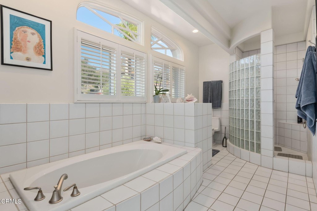 Ventura, California, 93001, United States, 3 Bedrooms Bedrooms, ,3.5 BathroomsBathrooms,Residential,Forsale,1889051