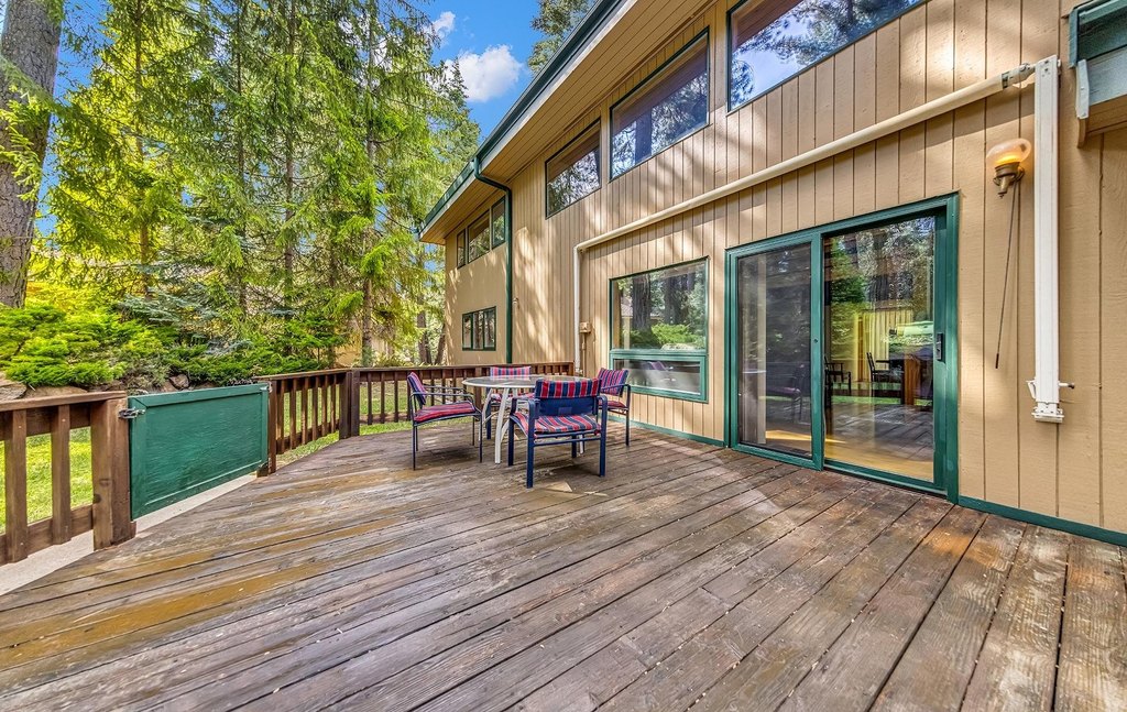 Lake Almanor West, California, 96020, United States, 3 Bedrooms Bedrooms, ,2 BathroomsBathrooms,Residential,Forsale,1993798