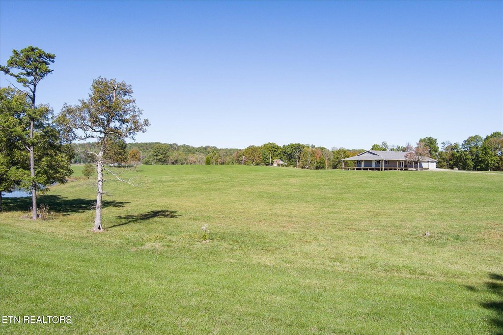 Oakdale, Tennessee, 37829, United States, 3 Bedrooms Bedrooms, ,2 BathroomsBathrooms,Residential,Forsale,1907862