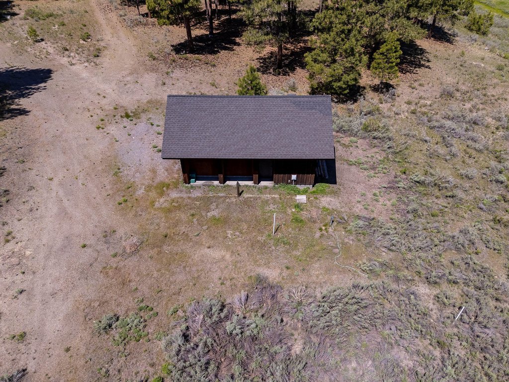 Chemult, Oregon, 97731, United States, 2 Bedrooms Bedrooms, ,2 BathroomsBathrooms,Residential,Forsale,1903167