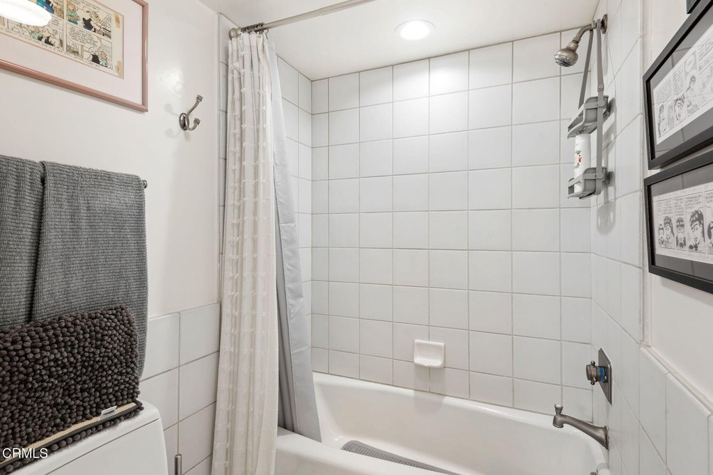 Ventura, California, 93001, United States, 3 Bedrooms Bedrooms, ,3.5 BathroomsBathrooms,Residential,Forsale,1889051