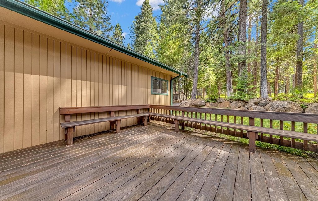 Lake Almanor West, California, 96020, United States, 3 Bedrooms Bedrooms, ,2 BathroomsBathrooms,Residential,Forsale,1993798