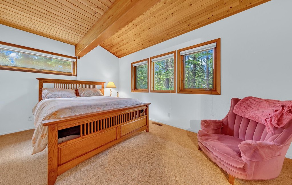 Lake Almanor West, California, 96020, United States, 3 Bedrooms Bedrooms, ,2 BathroomsBathrooms,Residential,Forsale,1993798