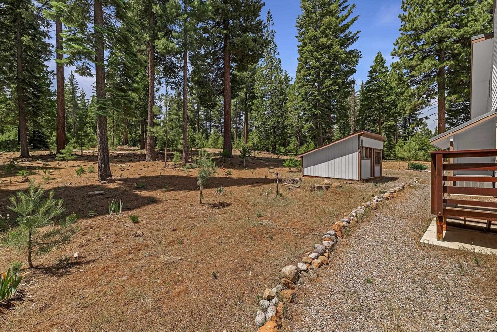 Lake Almanor, California, 96137, United States, 2 Bedrooms Bedrooms, ,2 BathroomsBathrooms,Residential,Forsale,1910295