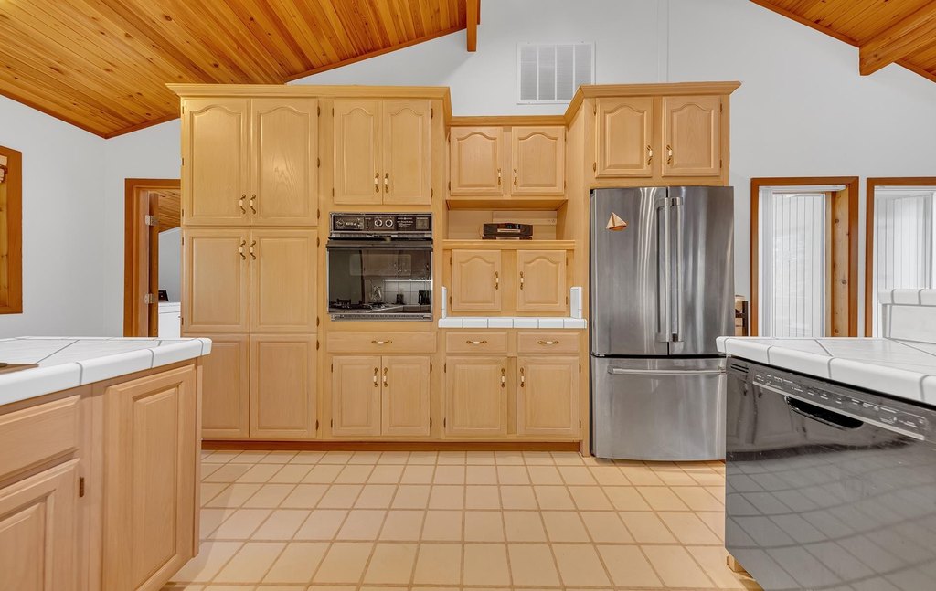 Lake Almanor West, California, 96020, United States, 3 Bedrooms Bedrooms, ,2 BathroomsBathrooms,Residential,Forsale,1993798