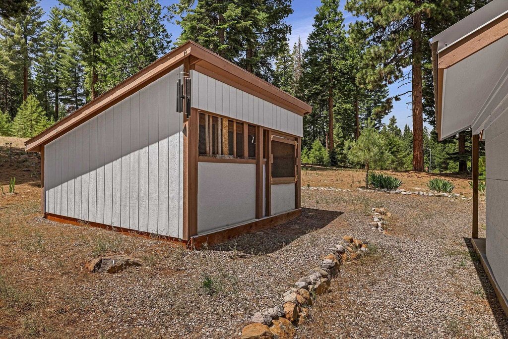 Lake Almanor, California, 96137, United States, 2 Bedrooms Bedrooms, ,2 BathroomsBathrooms,Residential,Forsale,1910295