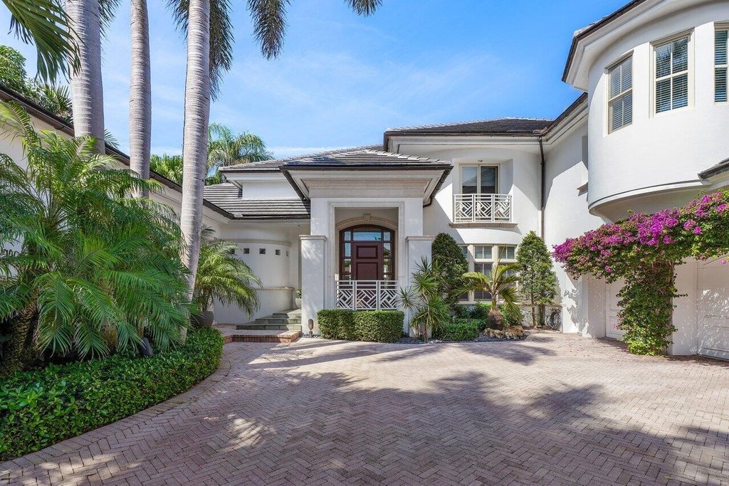 Delray Beach, Florida, 33483, United States, 5 Bedrooms Bedrooms, ,5.5 BathroomsBathrooms,Residential,Forsale,1952112