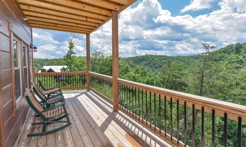 Sevierville, Tennessee, 37876, United States, 16 Bedrooms Bedrooms, ,16.5 BathroomsBathrooms,Residential,Forsale,1942438