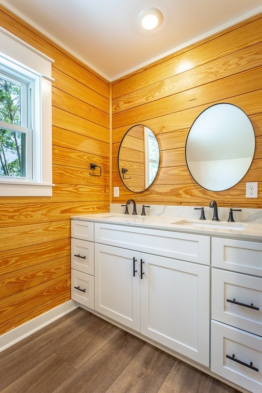 Eastpoint, Florida, 32328, United States, 2 Bedrooms Bedrooms, ,2 BathroomsBathrooms,Residential,Forsale,1946753
