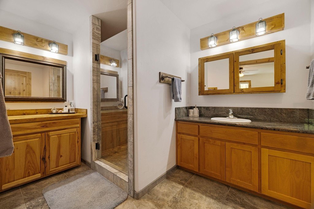 Lake Almanor, California, 96137, United States, 2 Bedrooms Bedrooms, ,2 BathroomsBathrooms,Residential,Forsale,1910295