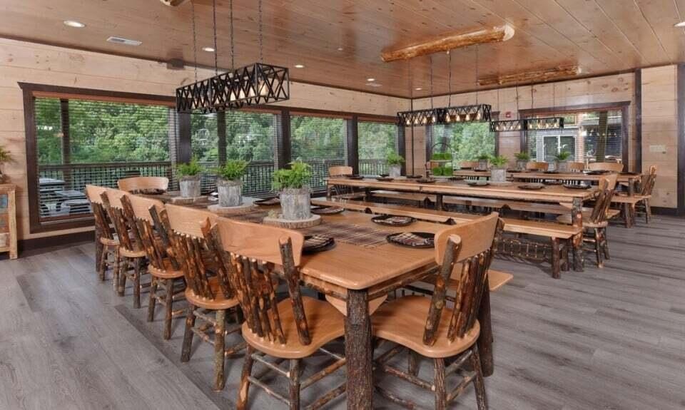 Sevierville, Tennessee, 37876, United States, 16 Bedrooms Bedrooms, ,16.5 BathroomsBathrooms,Residential,Forsale,1942438