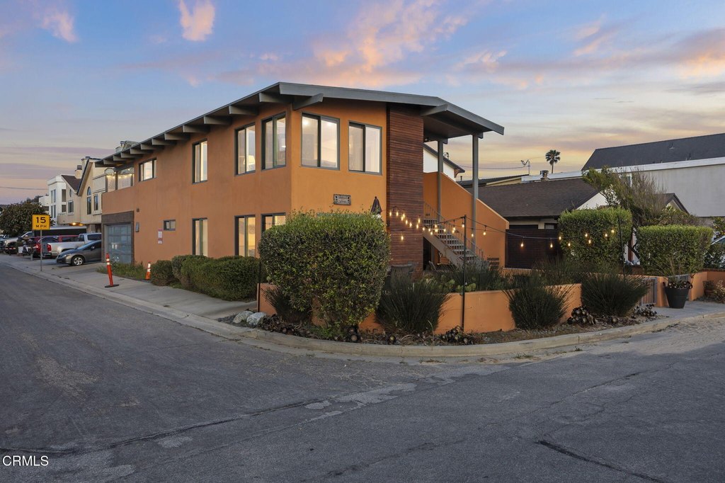 Oxnard, California, 93035, United States, 5 Bedrooms Bedrooms, ,5 BathroomsBathrooms,Residential,Forsale,1941482