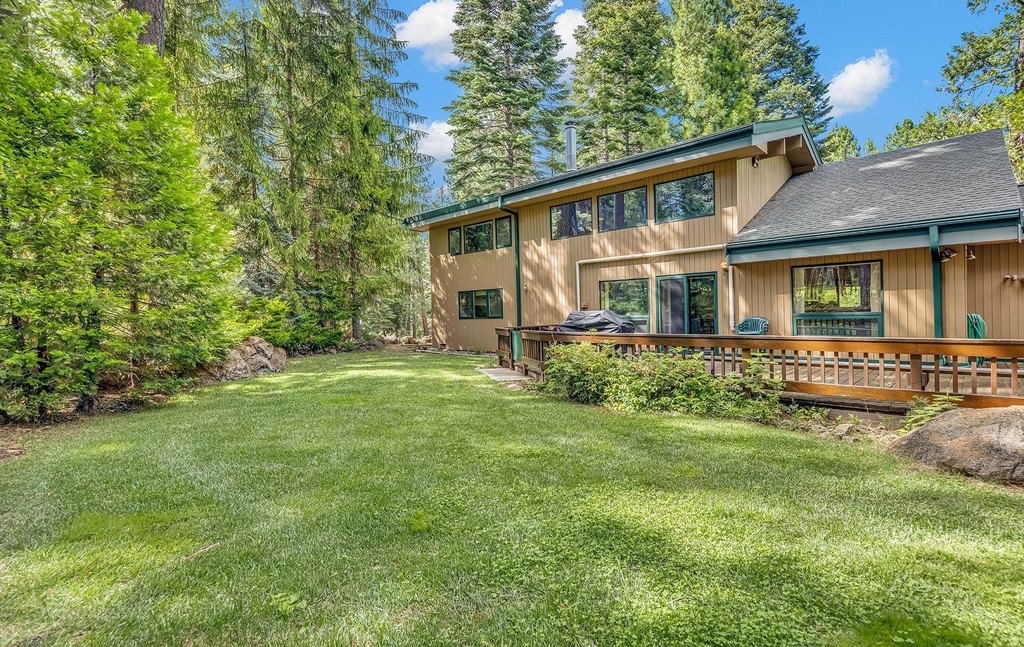 Lake Almanor West, California, 96020, United States, 3 Bedrooms Bedrooms, ,2 BathroomsBathrooms,Residential,Forsale,1993798