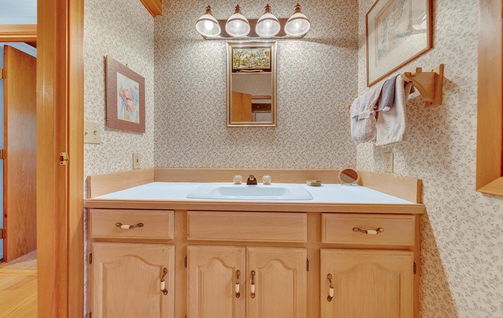 Lake Almanor West, California, 96020, United States, 3 Bedrooms Bedrooms, ,2 BathroomsBathrooms,Residential,Forsale,1993798