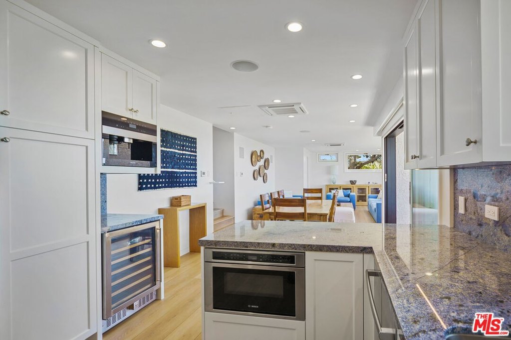 Malibu, California, 90265, United States, 3 Bedrooms Bedrooms, ,3.5 BathroomsBathrooms,Residential,Forsale,1904869