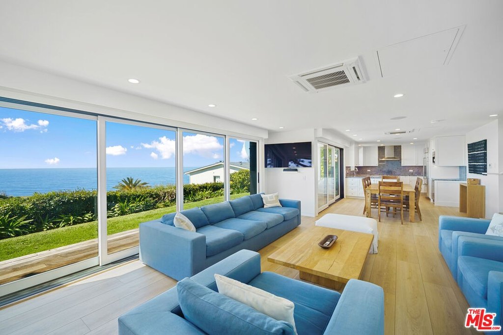 Malibu, California, 90265, United States, 3 Bedrooms Bedrooms, ,3.5 BathroomsBathrooms,Residential,Forsale,1904869