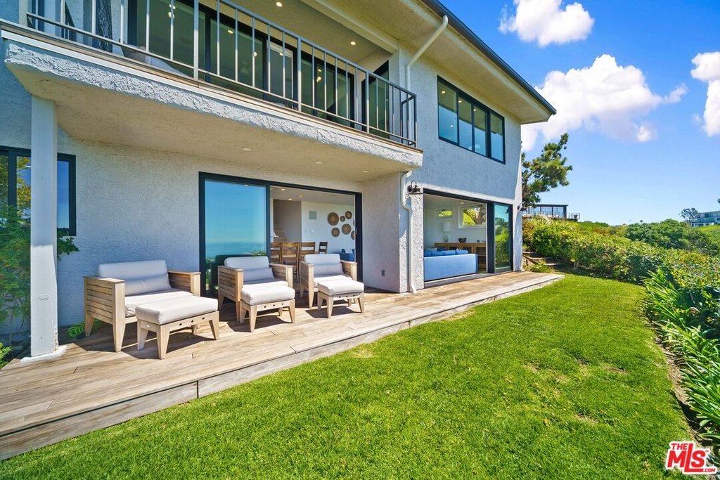 Malibu, California, 90265, United States, 3 Bedrooms Bedrooms, ,3.5 BathroomsBathrooms,Residential,Forsale,1904869