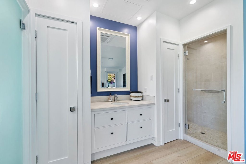 Malibu, California, 90265, United States, 3 Bedrooms Bedrooms, ,3.5 BathroomsBathrooms,Residential,Forsale,1904869