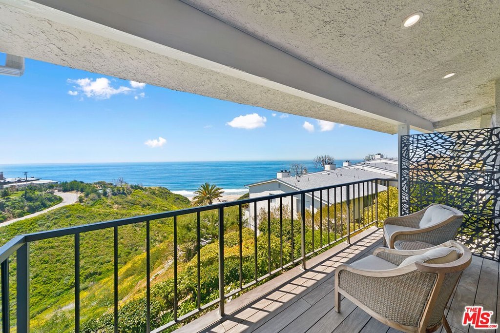 Malibu, California, 90265, United States, 3 Bedrooms Bedrooms, ,3.5 BathroomsBathrooms,Residential,Forsale,1904869