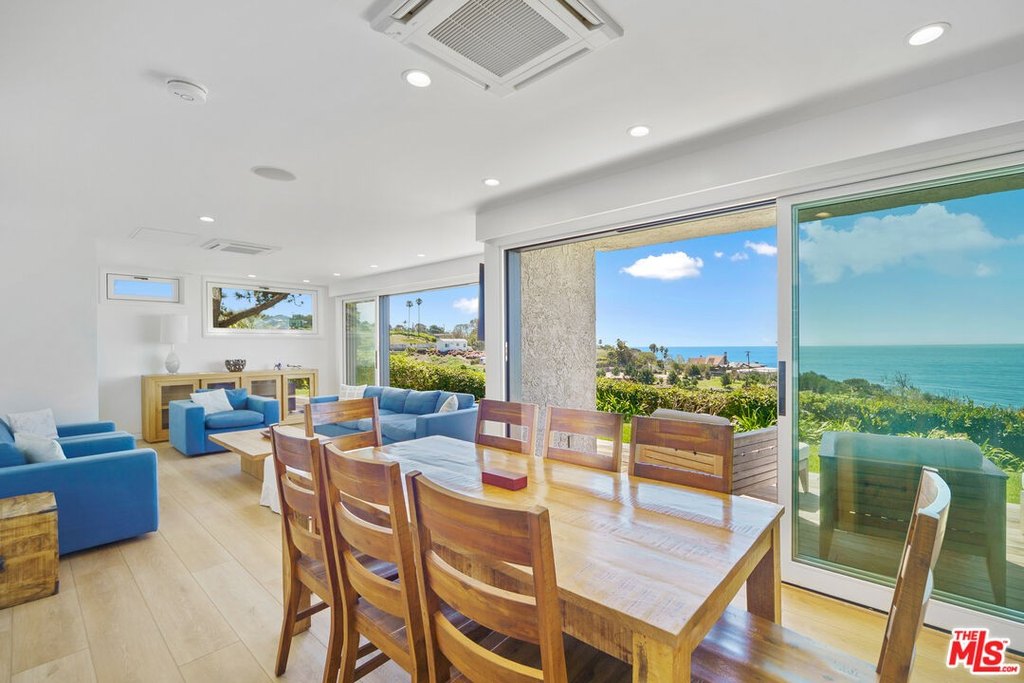 Malibu, California, 90265, United States, 3 Bedrooms Bedrooms, ,3.5 BathroomsBathrooms,Residential,Forsale,1904869