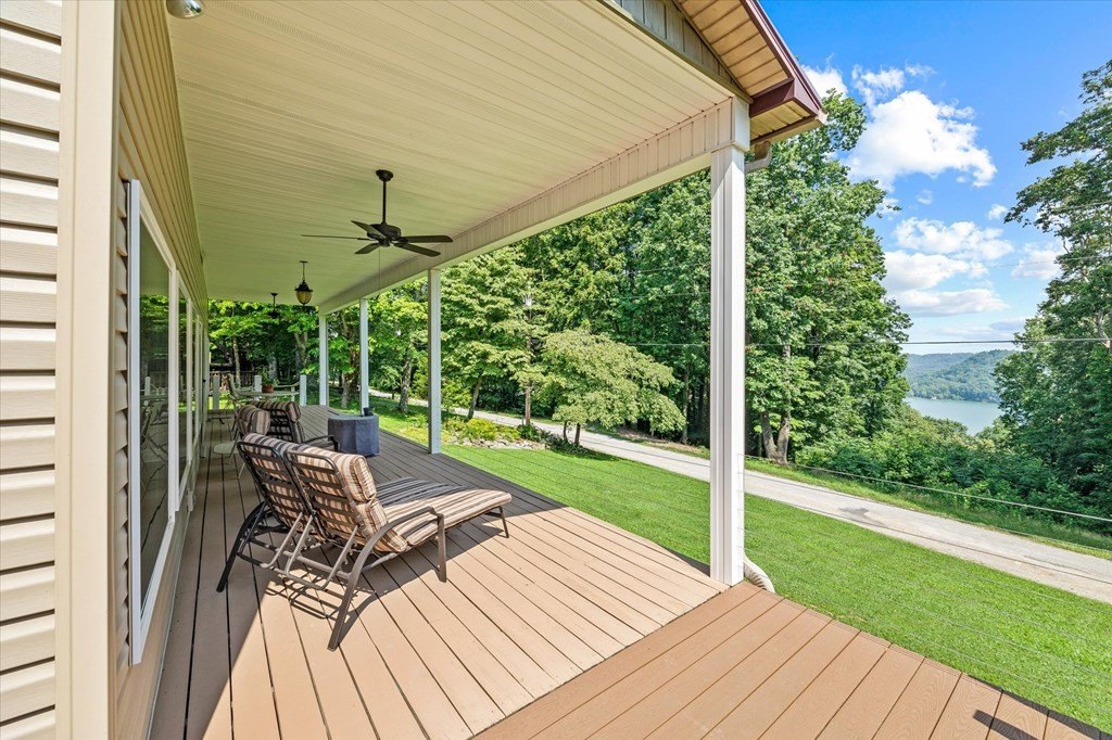 MONROE, Tennessee, 38573, United States, 3 Bedrooms Bedrooms, ,3 BathroomsBathrooms,Residential,Forsale,1905415