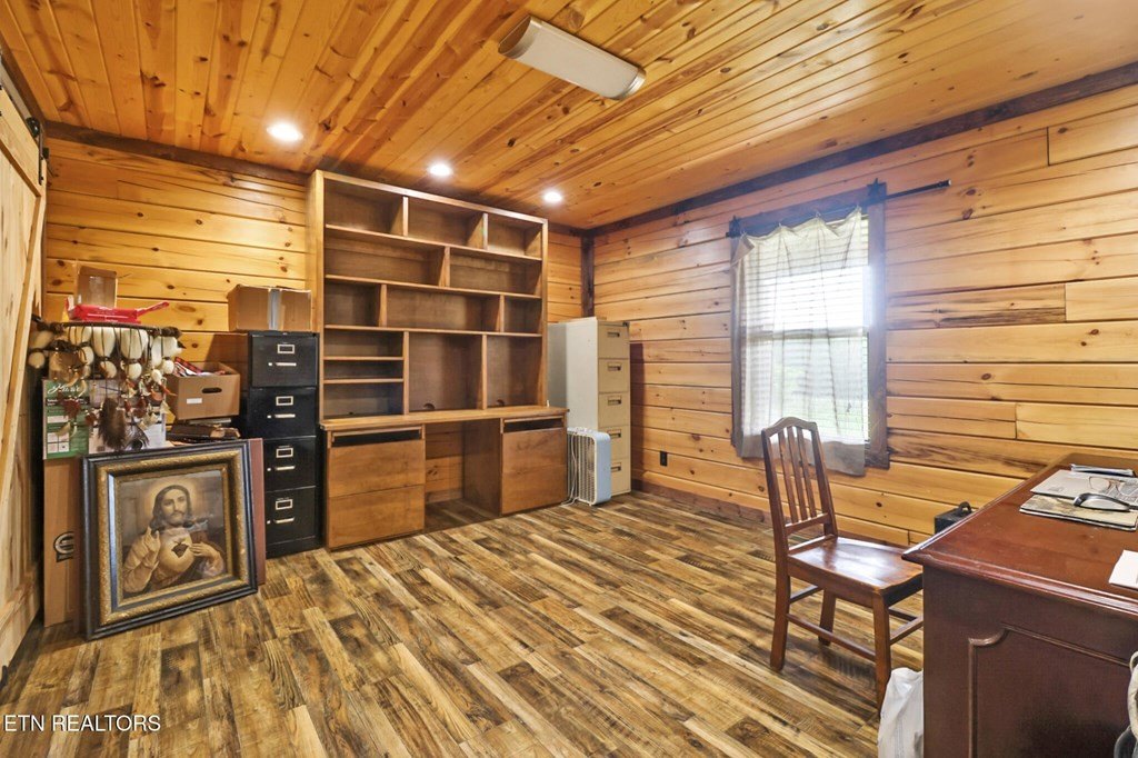 MONTEREY, Tennessee, 38574, United States, 2 Bedrooms Bedrooms, ,2 BathroomsBathrooms,Residential,Forsale,1929819