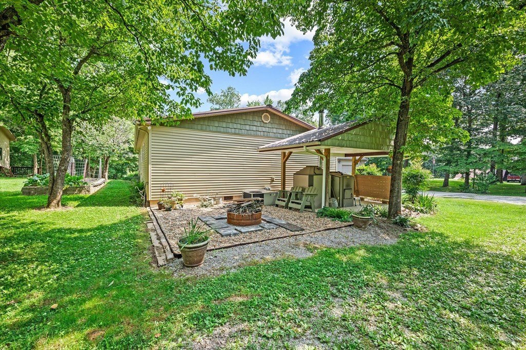 MONROE, Tennessee, 38573, United States, 3 Bedrooms Bedrooms, ,3 BathroomsBathrooms,Residential,Forsale,1905415