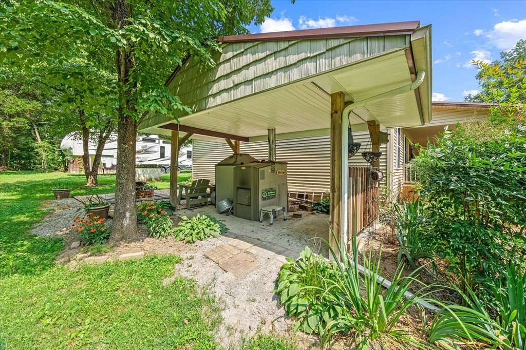 MONROE, Tennessee, 38573, United States, 3 Bedrooms Bedrooms, ,3 BathroomsBathrooms,Residential,Forsale,1905415